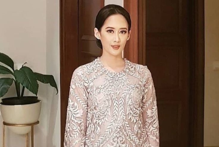 kebaya modern