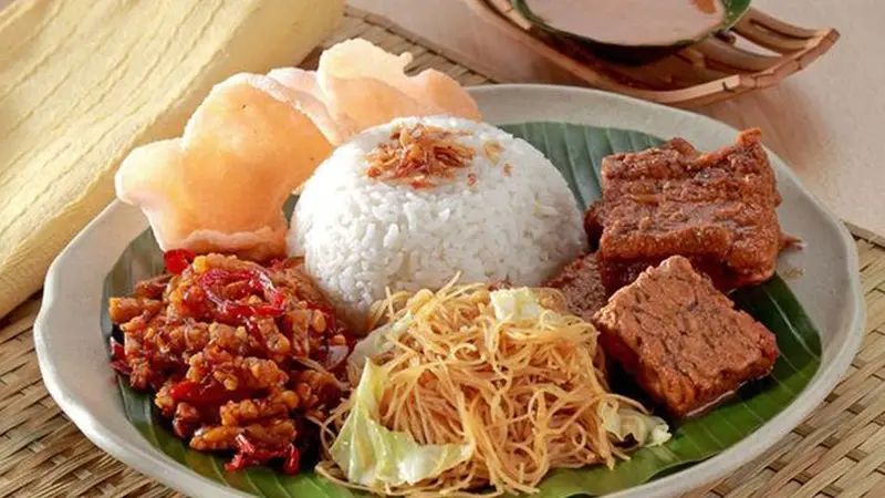 nasi uduk makanan khas jakarta
