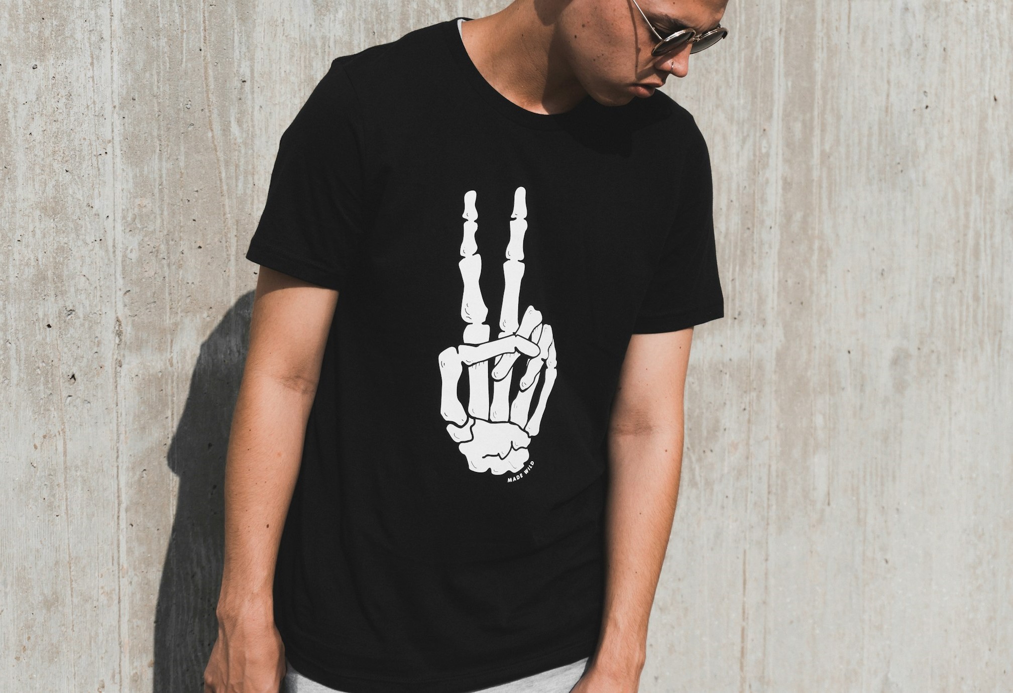 desain kaos famgath simbol