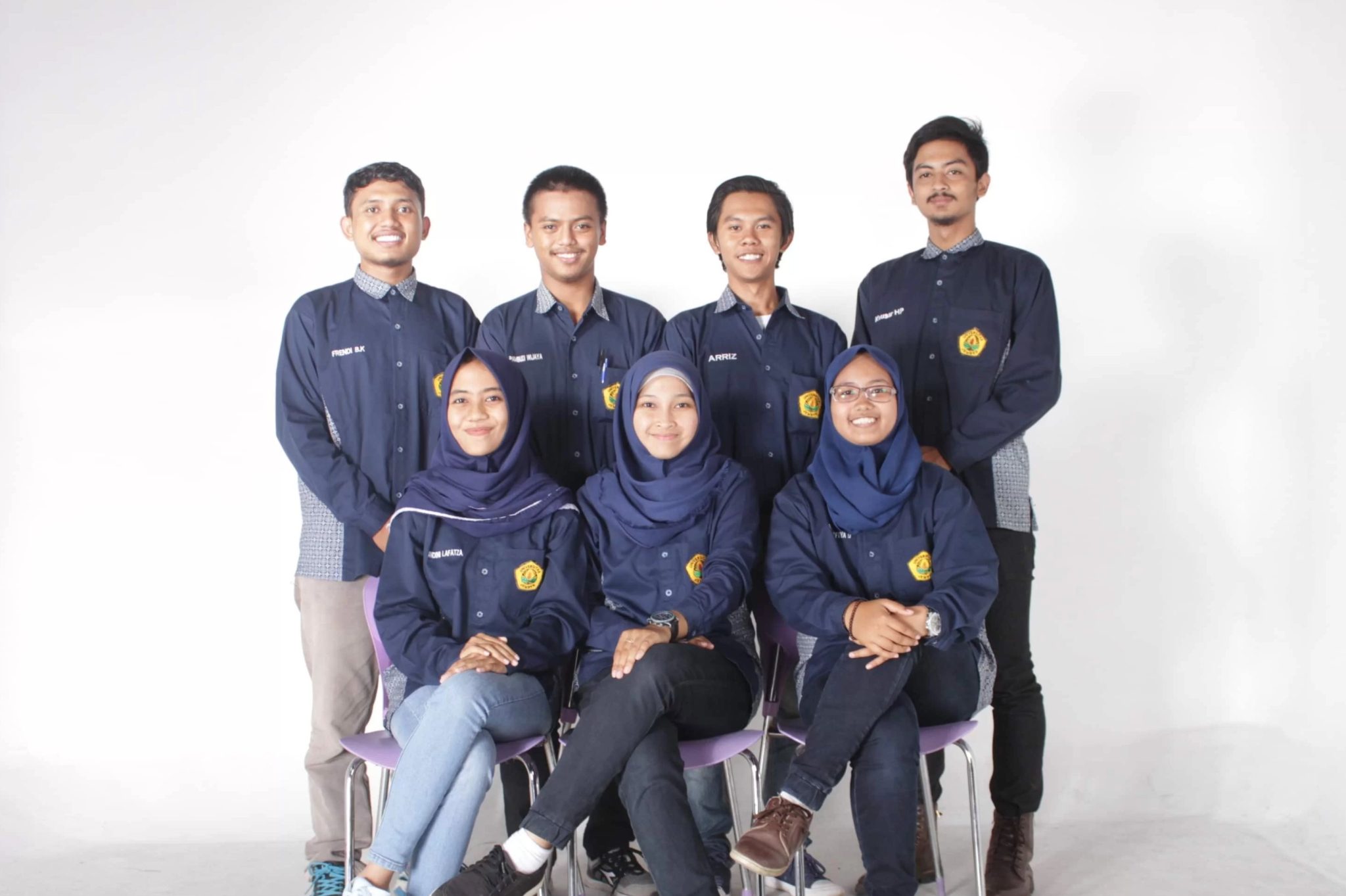 Mengenal Makna Pemakaian Baju Angkatan Sekolah - HAI UNIFORM ...
